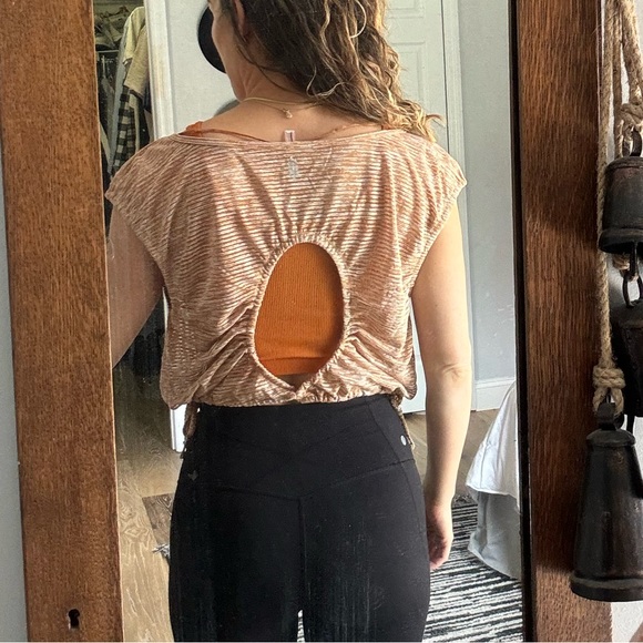 New! Free People movement cinched waist muscle tee w/back cutout - Picture 9 of 9